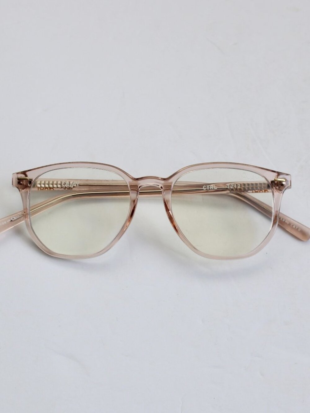 QUAY CTRL Blue Light Glasses in Champagne/Clear